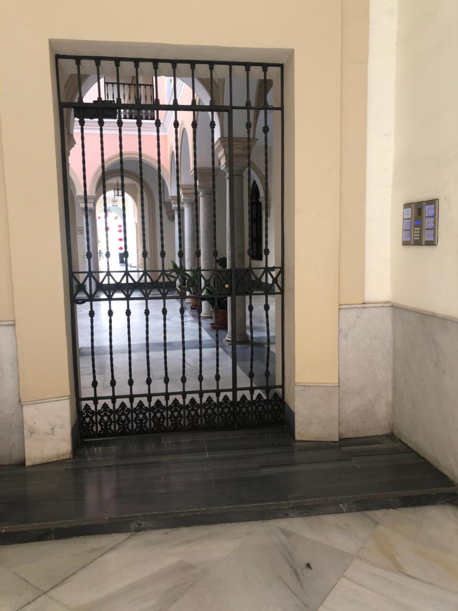 Apartamento Semi-Industrial Palacio Castilla Jerez de la Frontera Bagian luar foto